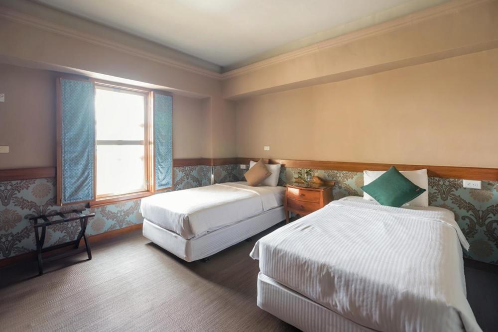 โฮเต็ล เดอ เทรียน่อน Hotel Taitung ภายนอก รูปภาพ