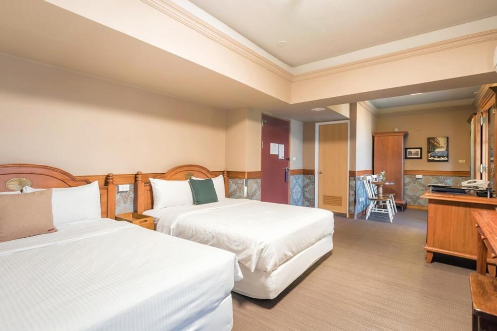 โฮเต็ล เดอ เทรียน่อน Hotel Taitung ภายนอก รูปภาพ