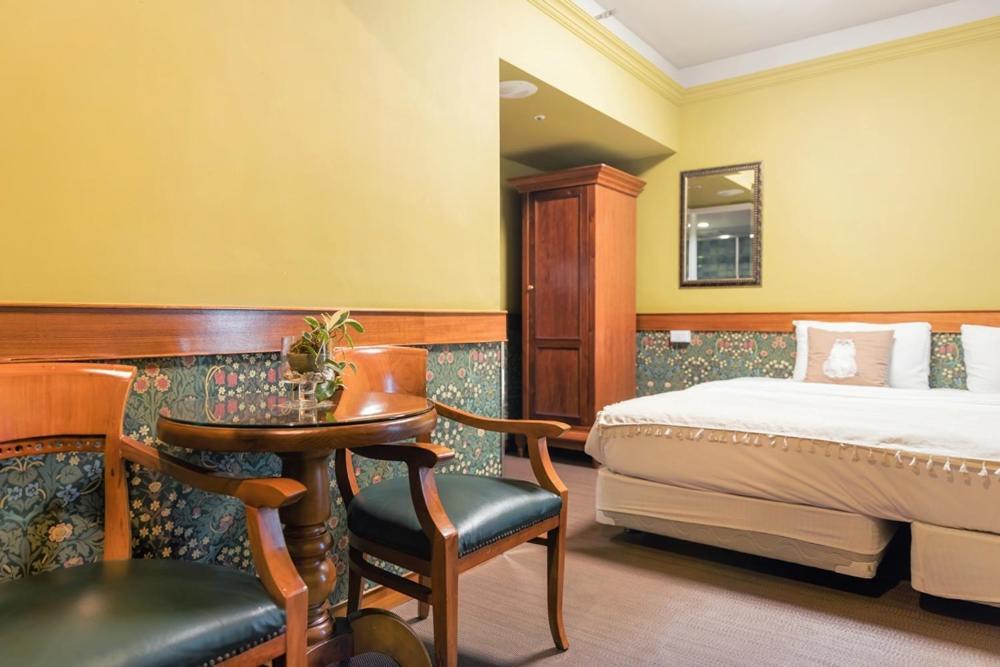 โฮเต็ล เดอ เทรียน่อน Hotel Taitung ภายนอก รูปภาพ